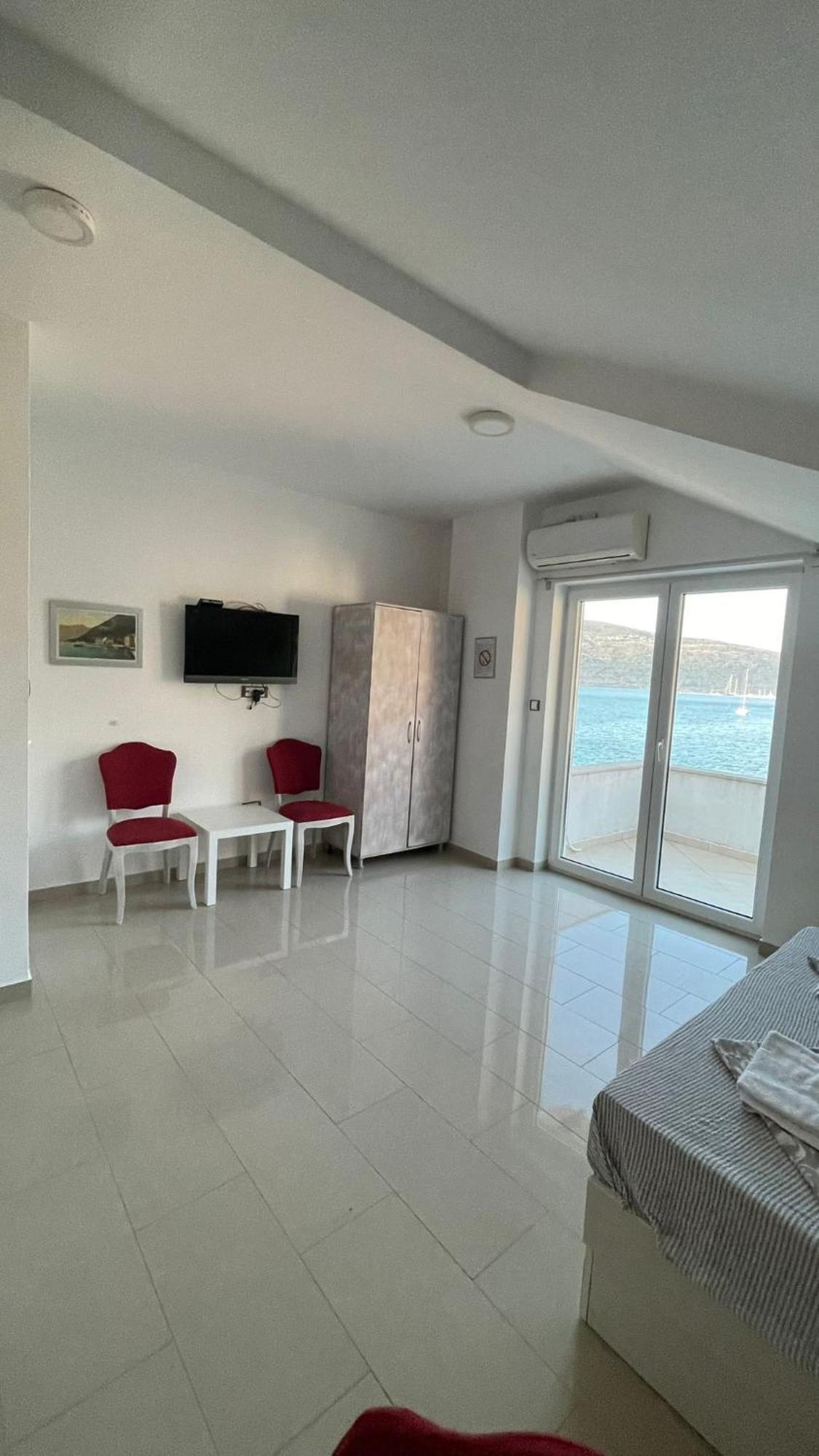 הרצג-נובי Apartments Villa Danilovic מראה חיצוני תמונה