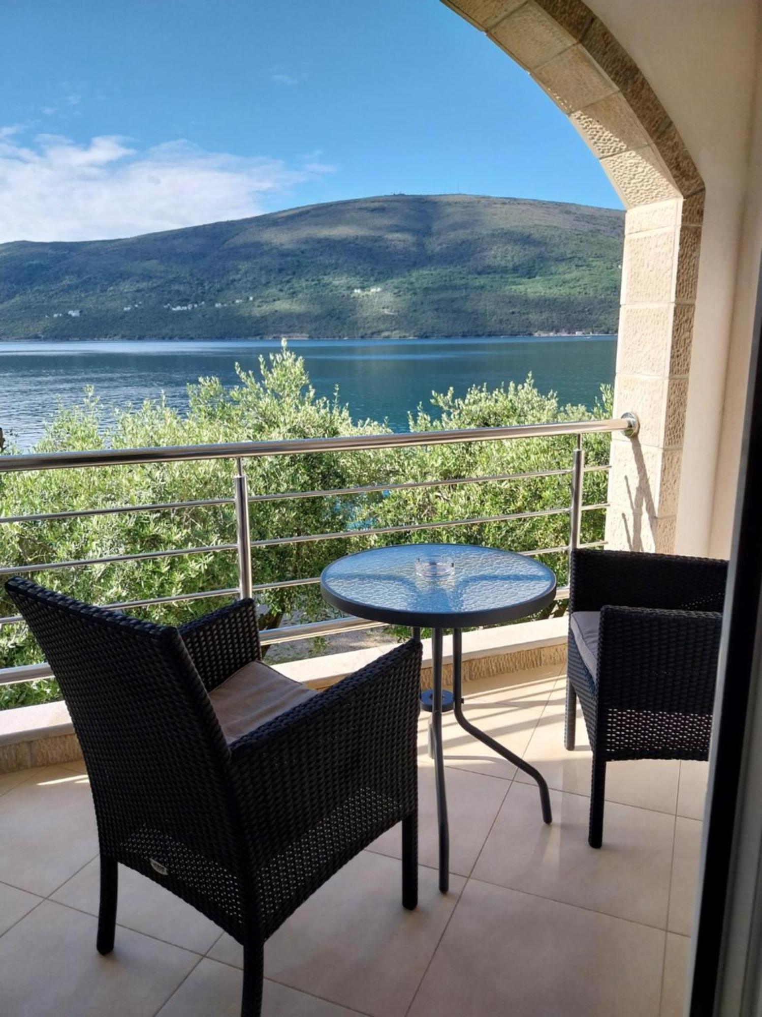 הרצג-נובי Apartments Villa Danilovic מראה חיצוני תמונה