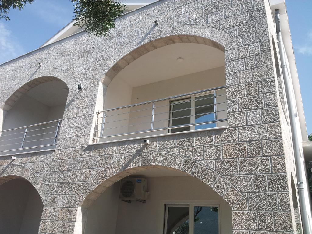 הרצג-נובי Apartments Villa Danilovic מראה חיצוני תמונה